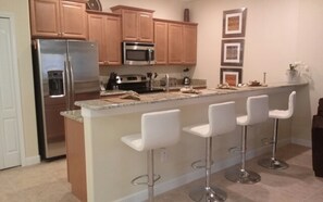 Townhome, 5 Bedrooms | Private kitchen