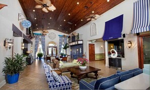 Townhome, 5 Bedrooms | Lobby sitting area