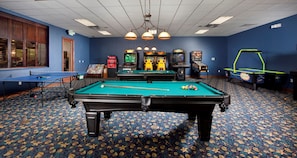 Stadtwohnung, 5 Schlafzimmer | Billard