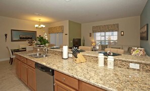 Townhome, 4 Bedrooms | Private kitchen