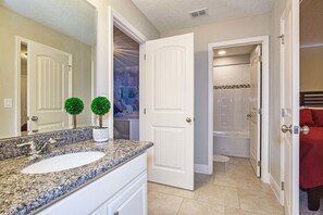 House, 6 Bedrooms | Bathroom | Hair dryer, towels - Solterra 5286 (Davenport)