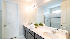 Bathroom sink - Solara Resort 9035 (Kissimmee)
