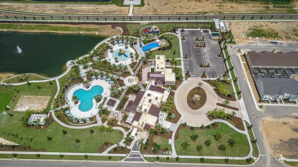 Talo, useita sänkyjä | Ilmakuva