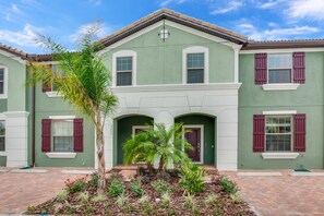 Townhome, 5 Bedrooms | Front of property - Solterra 4663 (Davenport)
