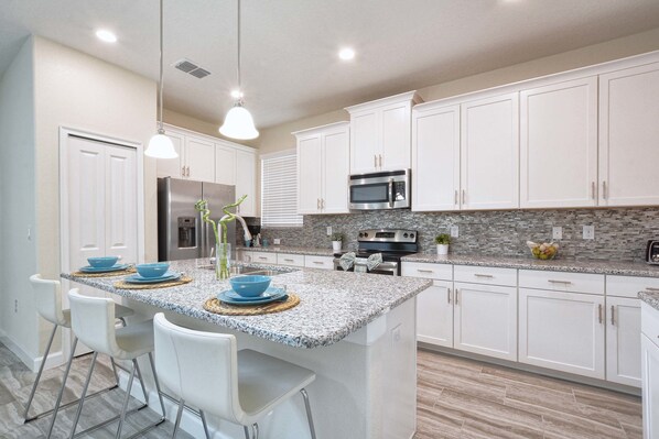 Hus - 5 sovrum | Eget kök