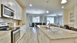 Private kitchen - Solterra 5501 (Davenport)