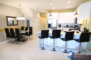 Townhome, 3 Bedrooms | Interior