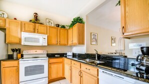 Stadtwohnung, 3 Schlafzimmer | Eigene Küche