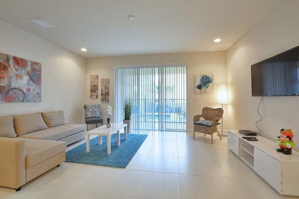 Townhome, 3 Bedrooms | Living area | Flat-screen TV