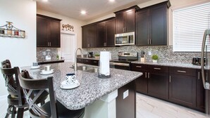 Unclassified image, 4 of 48, button - Storey Lake 4737 (Kissimmee)