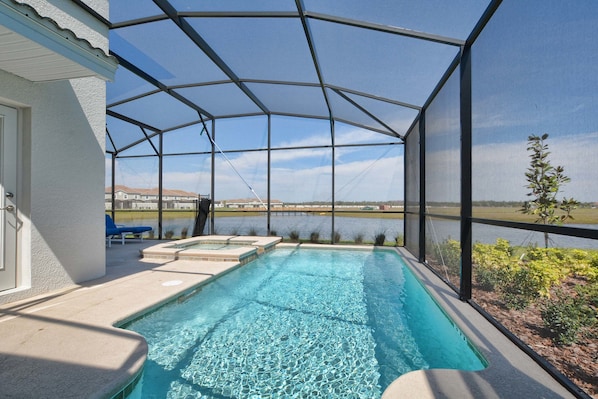 House, 5 Bedrooms | Indoor pool