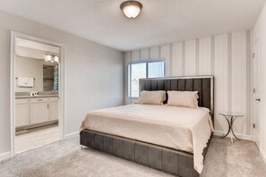 Townhome, 5 Bedrooms