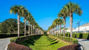 Townhome, 3 Bedrooms | Property grounds