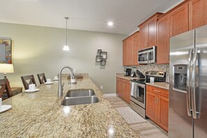 Townhome, 4 Bedrooms | Private kitchen - Storey Lake 3143 (Kissimmee)