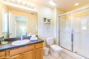 Villa, 4 habitaciones | Baño | Toallas 
