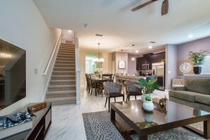 Townhome, 5 Bedrooms | Interior