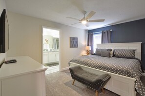 Townhome, 5 Bedrooms | 5 bedrooms, iron/ironing board, free WiFi