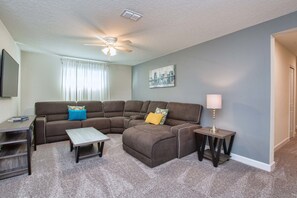 House, 6 Bedrooms | 6 bedrooms, internet - Storey Lake 4763 (Kissimmee)