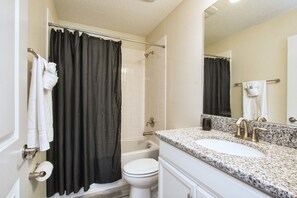 House, 6 Bedrooms | Bathroom | Combined shower/tub - Storey Lake 4763 (Kissimmee)