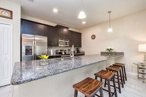 Townhome, 4 Bedrooms | Private kitchen