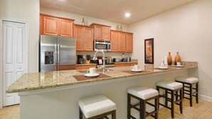 Maison mitoyenne, 4 chambres | 4 chambres, fer et planche à repasser, Wi-Fi gratuit