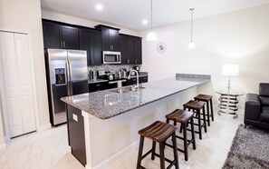 Townhome, 4 Bedrooms | Private kitchen