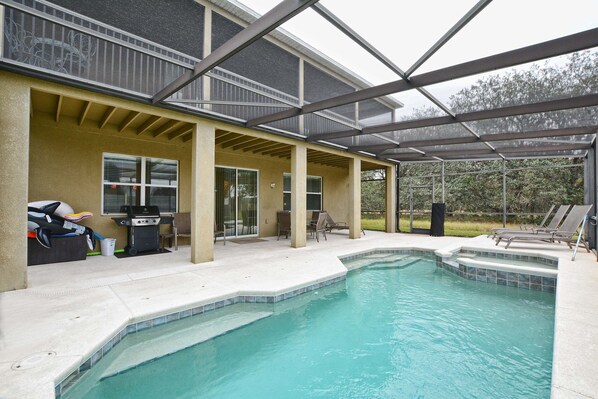 Maison, 5 chambres | Piscine intérieure | Piscine extérieure
