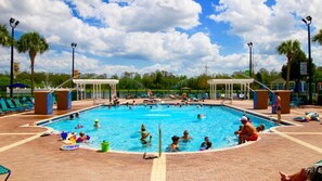 Maison mitoyenne, 3 chambres | Piscine extérieure