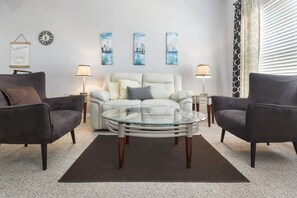 Townhome, 3 Bedrooms | Living area
