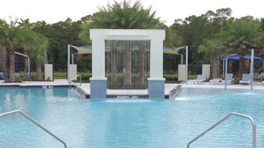 House, 5 Bedrooms | Outdoor pool