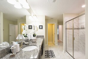 House, 6 Bedrooms | Bathroom - Storey Lake 4743 (Kissimmee)
