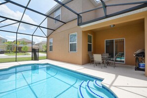 House, 5 Bedrooms | Indoor pool