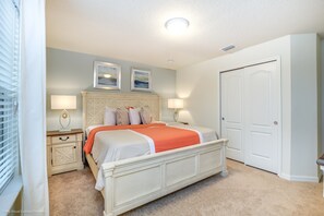 Villa, Multiple Beds