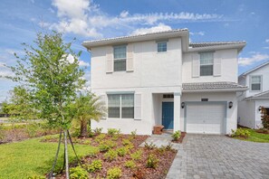 House, 6 Bedrooms | Front of property - Storey Lake 4843 (Kissimmee)