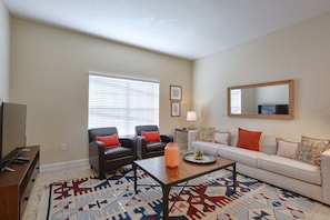 Townhome, 4 Bedrooms | Living area