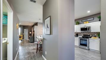 Villa, 4 Bedrooms | Interior