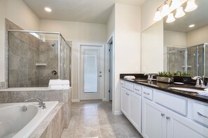 House, 6 Bedrooms | Bathroom | Towels - Windsor at Westside 1800 (Kissimmee)