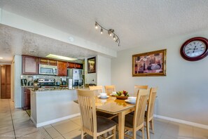 Townhome, 3 Bedrooms | In-room dining - Villas of Somerset 2739 (Kissimmee)