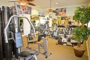 House, 5 Bedrooms | Gym