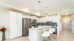 Townhome, 2 Bedrooms | Private kitchen - Storey Lake 4731 (Kissimmee)