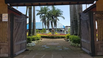 Fachada de la propiedad