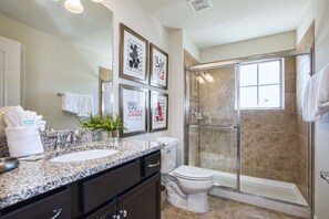 House, 5 Bedrooms | Bathroom - Windsor at Westside 9021 (Kissimmee)