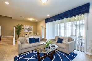 Townhome, 5 Bedrooms | Living area