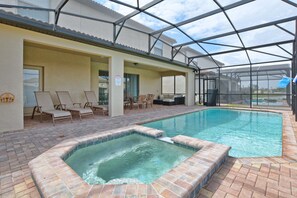 Maison, plusieurs lits | Piscine couverte | Piscine extérieure
