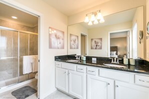 Villa, 6 Schlafzimmer | Badezimmer