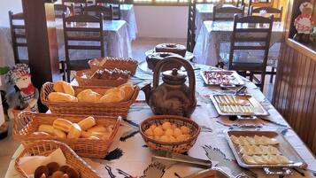 Desayuno buffet incluido todos los días