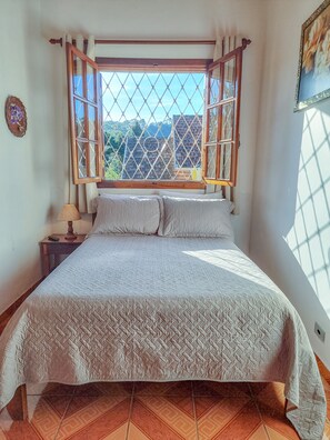 Double Room | Minibar, blackout drapes, free WiFi - Pousada Helebastian (Campos do Jordão)