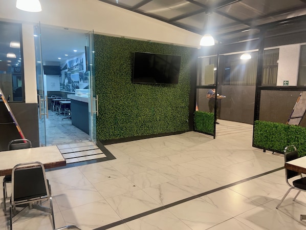 Terrace/patio - Hotel Aquario CDMX - Central del Norte (Mexico City)