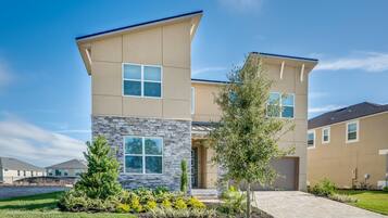 ハウス ベッド (複数台) | 施設の正面