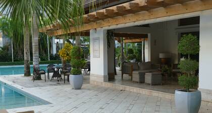 Villa Estela at Monserrat 2